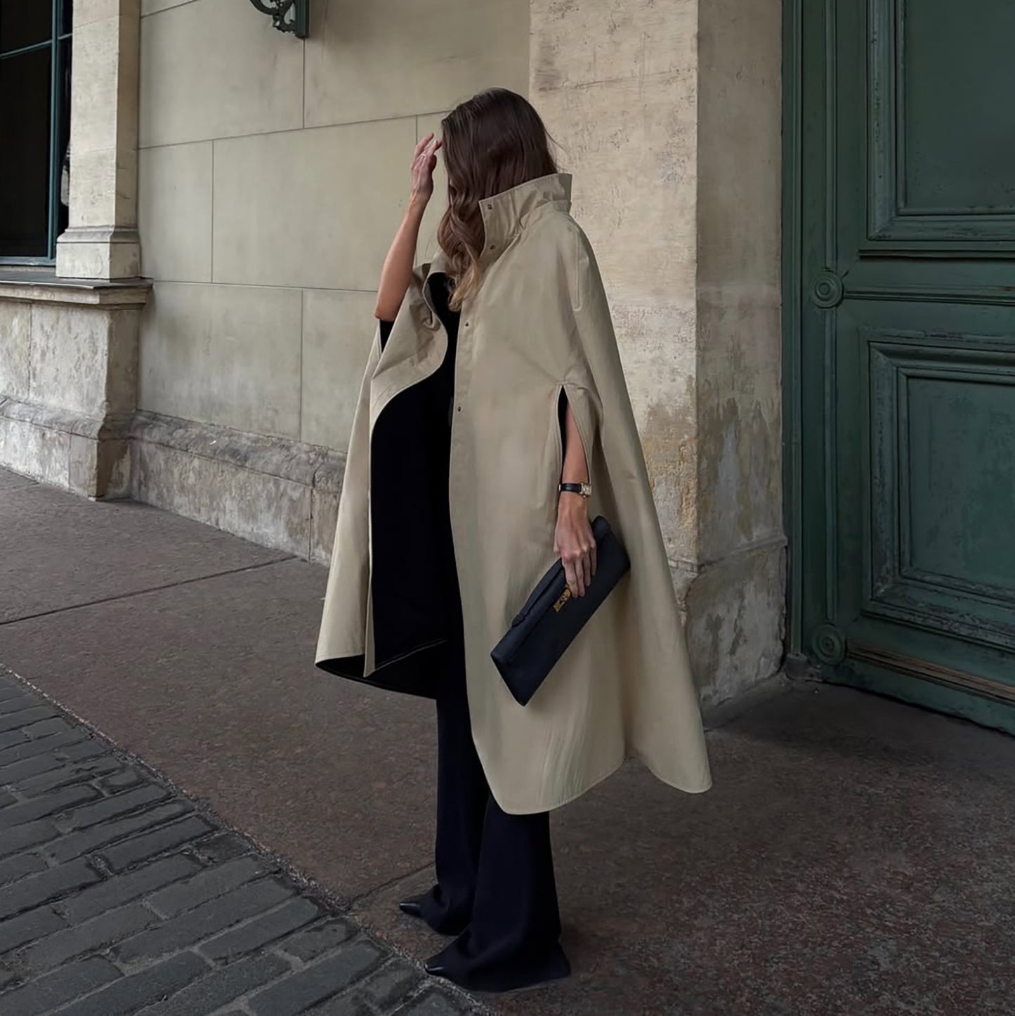 Dames élégant trench-coat avec un col haut et des fentes latérales Chic und Stil