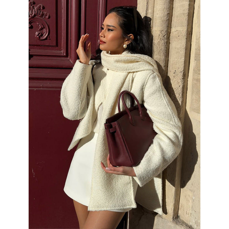 Casual knit jacket for women with a modern fit and voluminous sleeves Chic und Stil