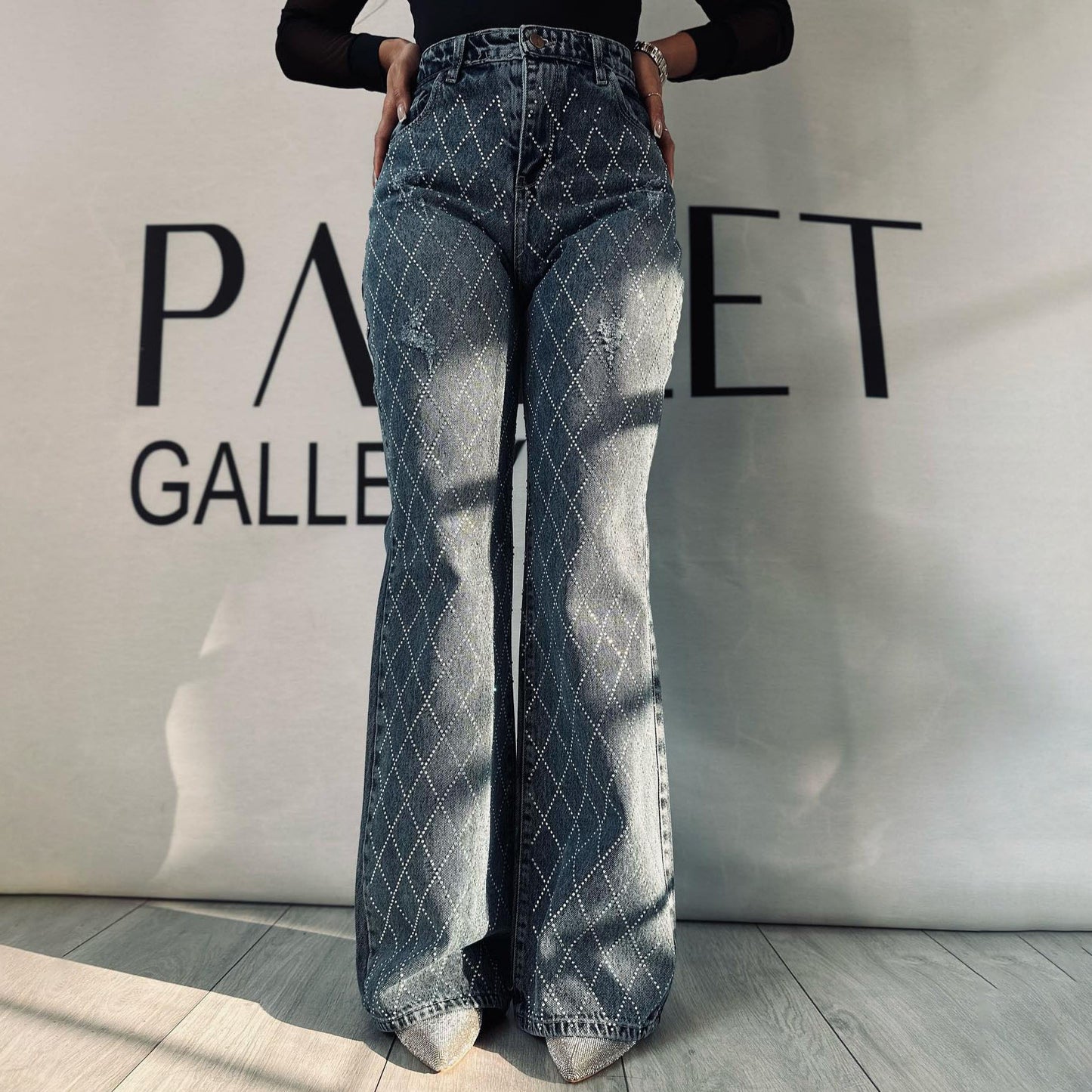 Dames élégantes jeans bootcut taille haute avec strass brillant Chic und Stil