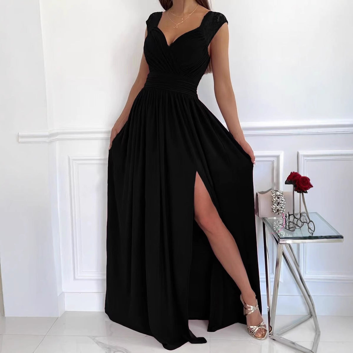 Robe maxi élégante pour femmes avec des manches en dentelle et une fente latérale Chic und Stil