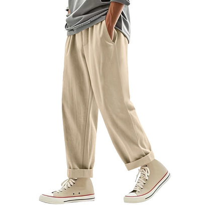 Casual pants for men with elegant pleats and a comfortable fit Chic und Stil