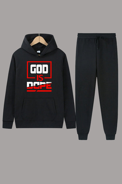 Men's sports hoodie and jogger pants set with inspiring Chic und Stil inscription
