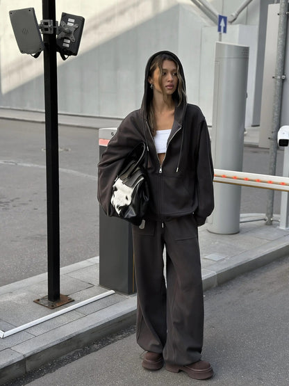 Oversized patterned hoodie set for women and wide jogging pants Chic und Stil