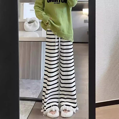 Ladies Elegant Striped Palazzo Pants in Ribbed Knit Chic and Style