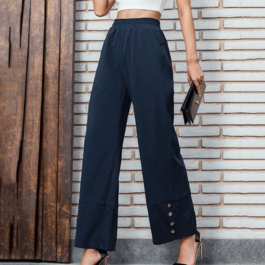 Pantalon chino ample femmes avec détails de bouton Chic und Stil