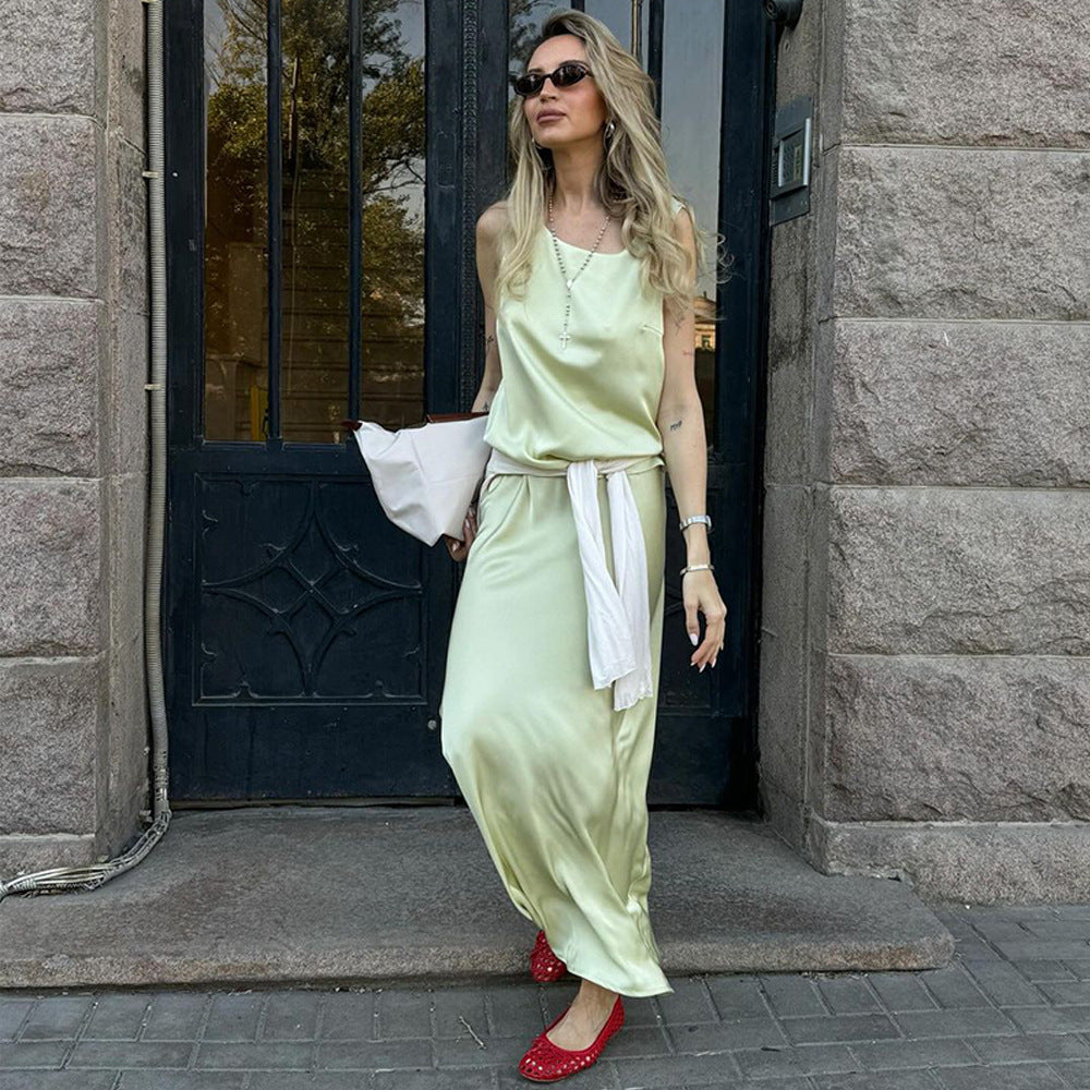 Dames Robe Maxi Élégante en Satin de Haute Qualité Chic und Stil