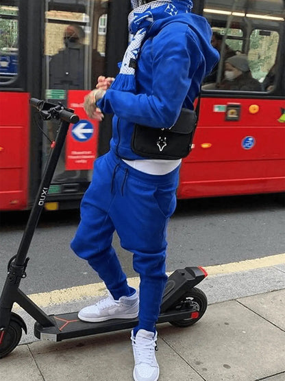 Women's hoodie and fitness pants set with practical pockets and comfortable material Chic and Style