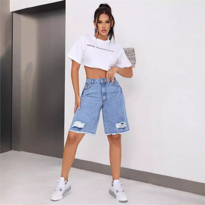 Shorts en denim détruit pour femmes au style décontracté avec ourlet effiloché et détails de déchirure à la mode Chic und Stil