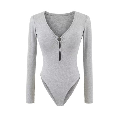 Body féminin à manches longues avec décolleté en V élégant et détail de bague décoratif Chic und Stil