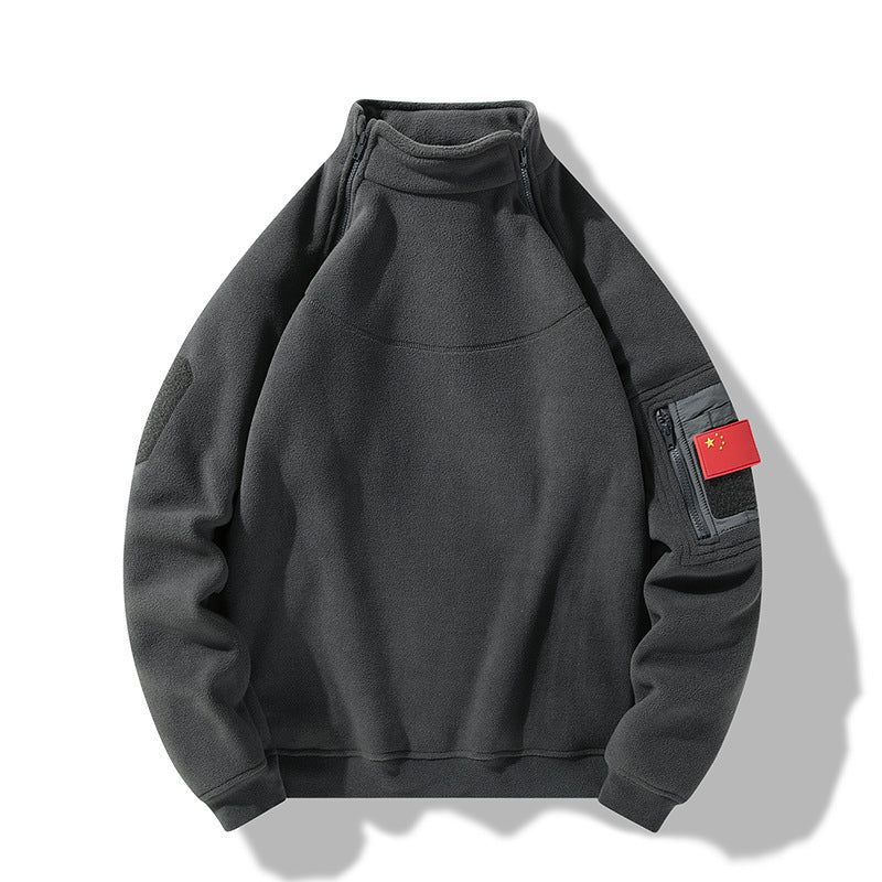 Fleece pullover for men with a high collar and practical zip pockets Chic und Stil