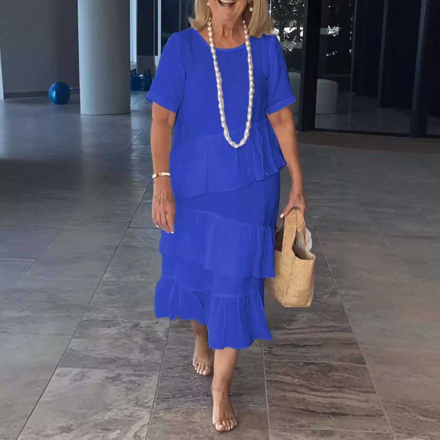 Robe d'été décontractée pour femmes avec un ourlet flottant Chic und Stil