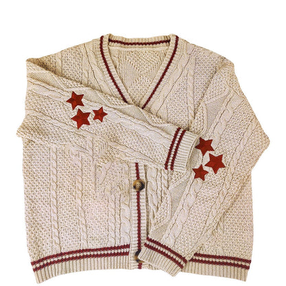 Dames gros pull cardigan avec des applications d'étoiles élégantes et des détails contrastants Chic und Stil