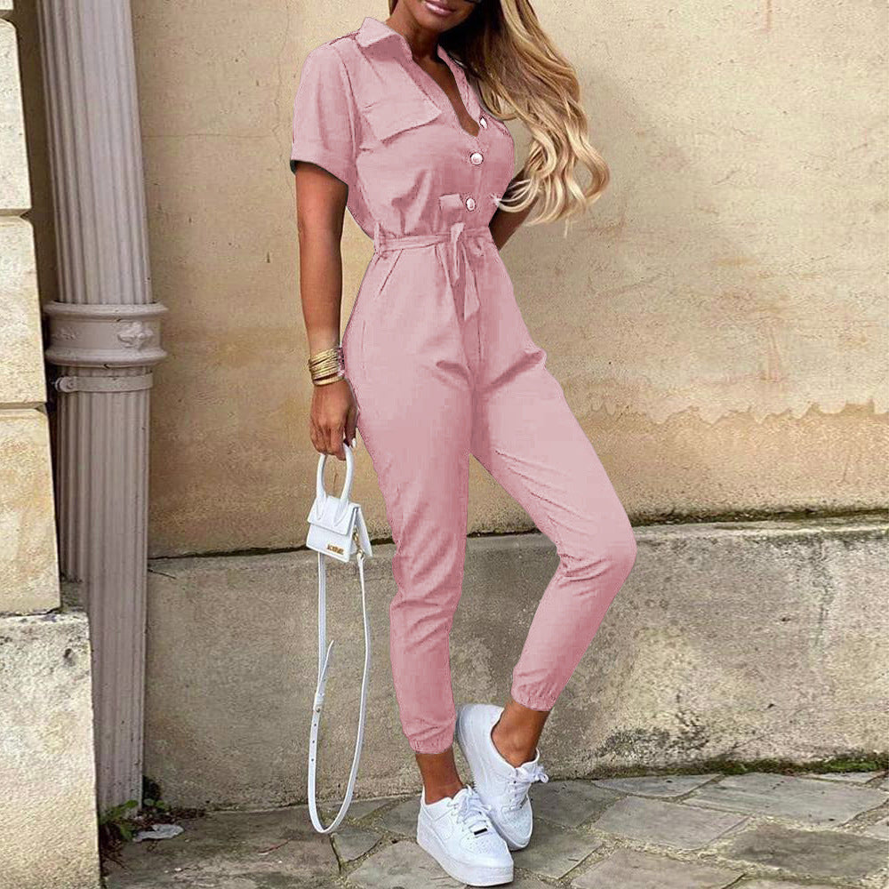 Combinaison décontractée pour femmes avec coupe cintrée et patte de boutonnage intégrale Chic und Stil
