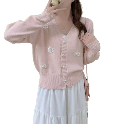 Dames gilet douillet en tricot avec broderie de fleurs et boutons en perles Chic und Stil