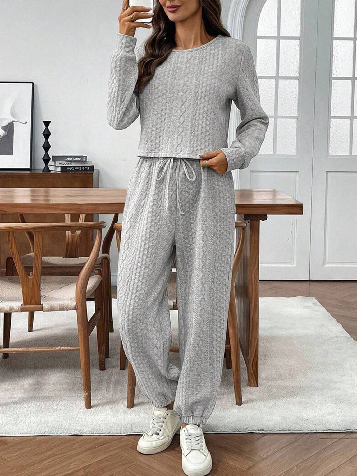 Women's loungewear set with sweater and jogger pants in modern knit design Chic und Stil