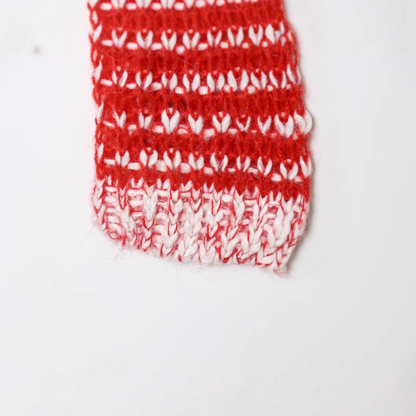 Pull en tricot décontracté pour femmes avec col à la mode et liens de fixation Chic und Stil