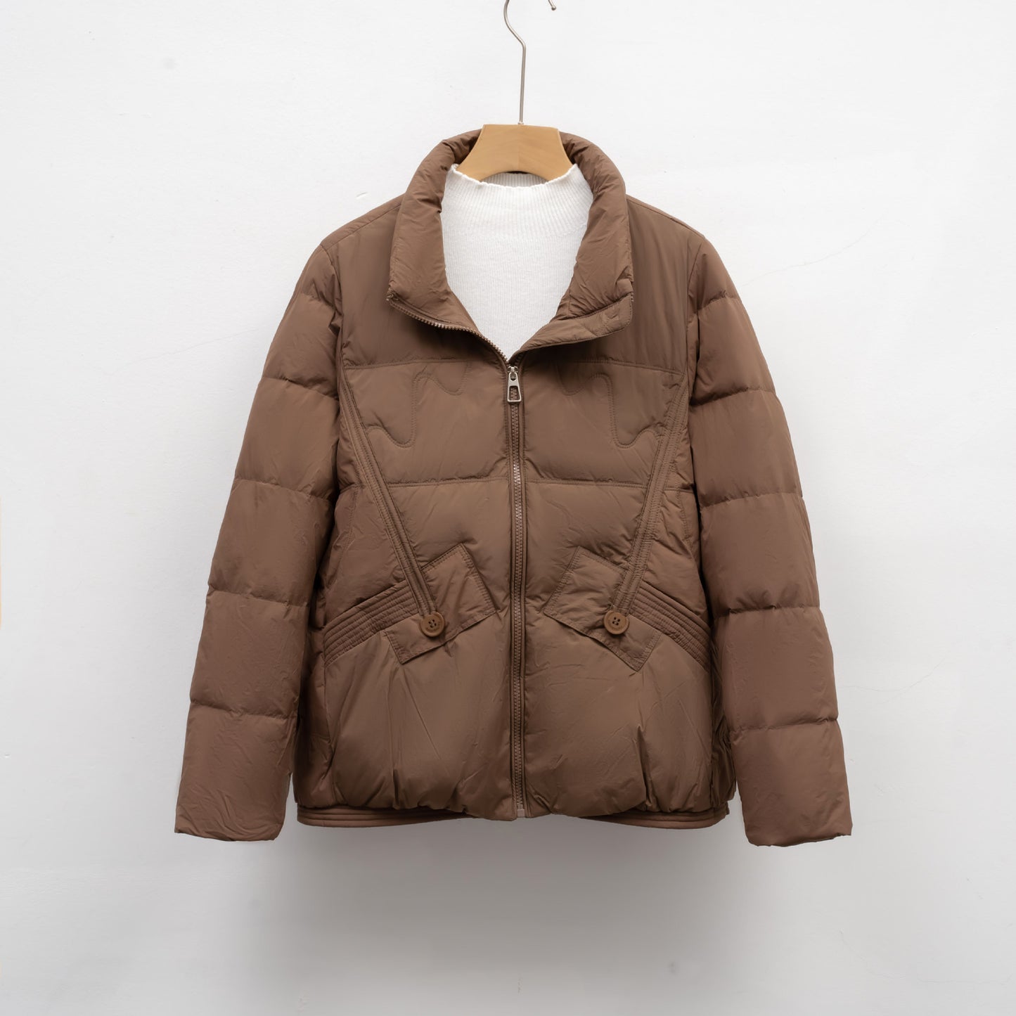 Dames doudoune d'hiver matelassée avec poches pratiques et grand col Chic und Stil