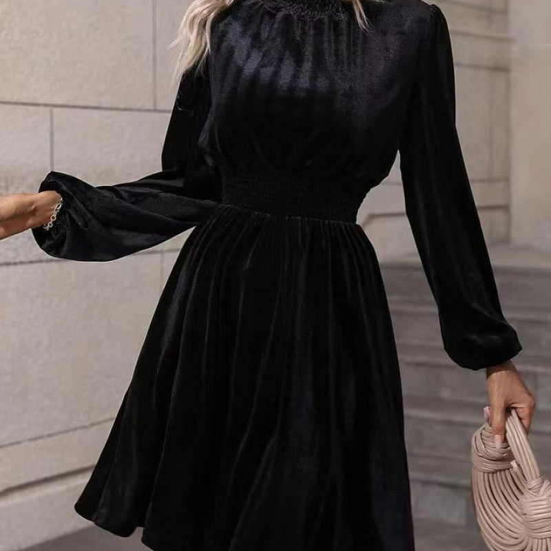 Robe taille smockée en velours pour dames Chic und Stil