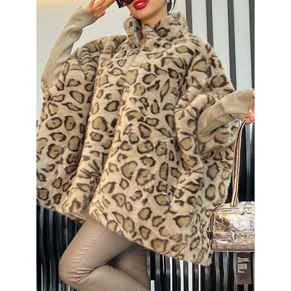 Dames Élégante Veste en Peluche avec Motif Léopard et Col Montant Chic und Stil