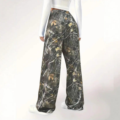Camouflage palazzo pants for women with elastic waist and comfortable fit Chic und Stil