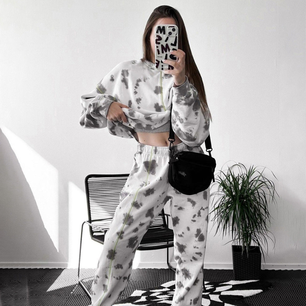 Ensemble décontracté pour femmes en sweat-pants douillets et hoodie Chic und Stil