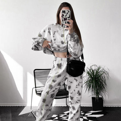 Ensemble décontracté pour femmes en sweat-pants douillets et hoodie Chic und Stil