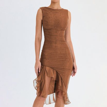 Robe cocktail ajustée pour femmes avec des détails de volants raffinés et un ourlet asymétrique Chic und Stil