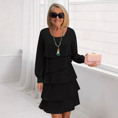 Robe à volants pour femmes avec des couches élégantes et des manches longues Chic und Stil