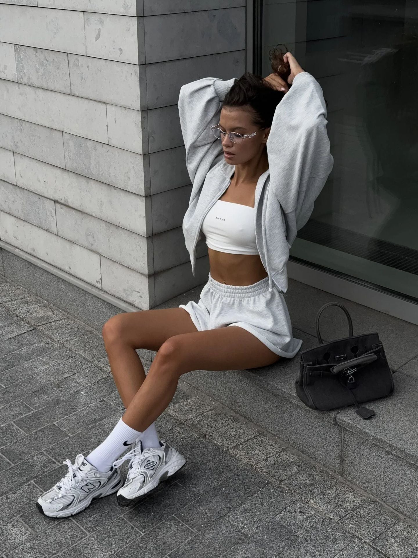 Casual hoodie and shorts set Chic und Stil for women