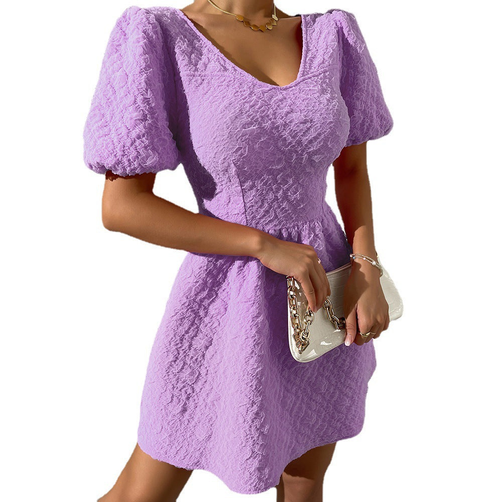 Robe fourreau pour femmes avec des manches bouffantes et un design structuré Chic und Stil