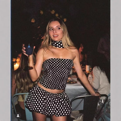 Robe pour femmes avec taille élastique et élégants liens de nouage Chic und Stil