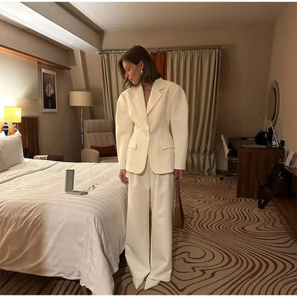 Blazer oversize pour femmes au design minimaliste Chic und Stil