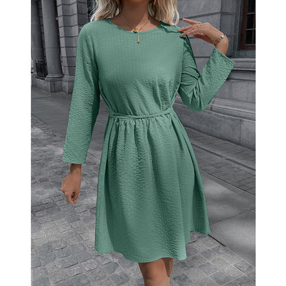 Robe décontractée pour femmes avec ceinture ajustable et manches 3/4 Chic und Stil