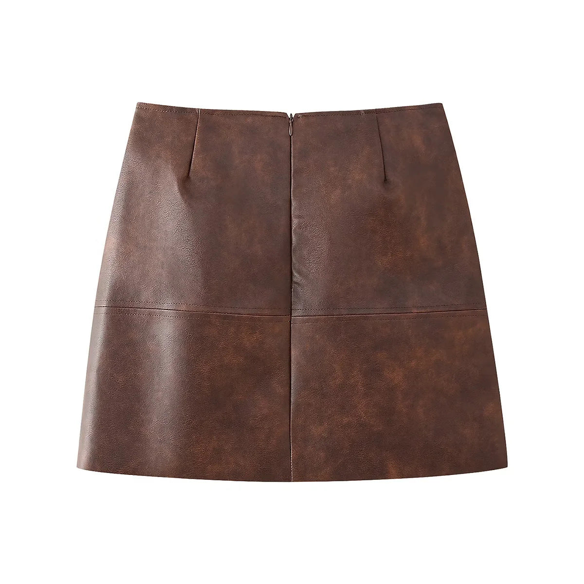 Synthetic leather jacket for women with an elegant cropped design and practical zip pockets Chic and Style