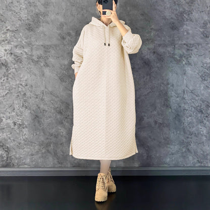 Robe sweat décontractée pour femmes avec capuche et fentes latérales Chic und Stil