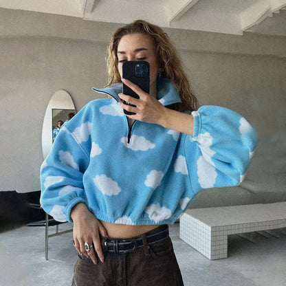 Pull court pour femmes avec motif nuages Chic und Stil
