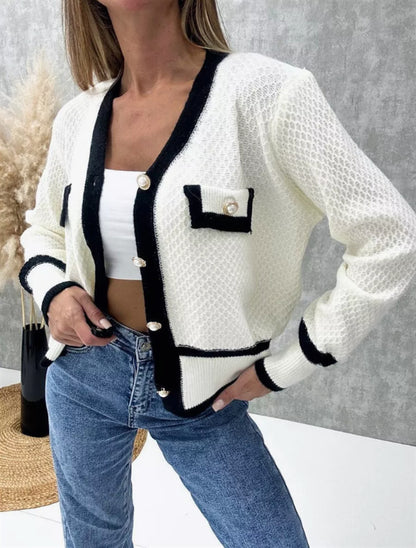Dames Élégant cardigan en tricot avec des boutons en perles et des détails contrastés Chic und Stil
