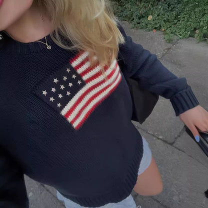 Knit sweater for women with American flag pattern Chic und Stil