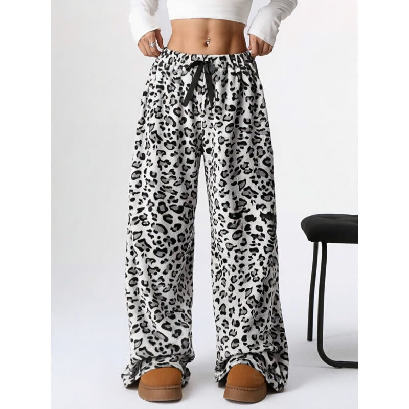 Comfortable women's pants with leopard print Chic and Style