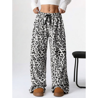 Comfortable women's pants with leopard print Chic and Style