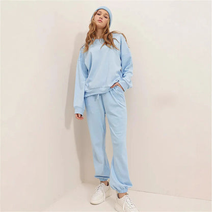 Casual set for women with loose top and comfortable pants Chic and Style