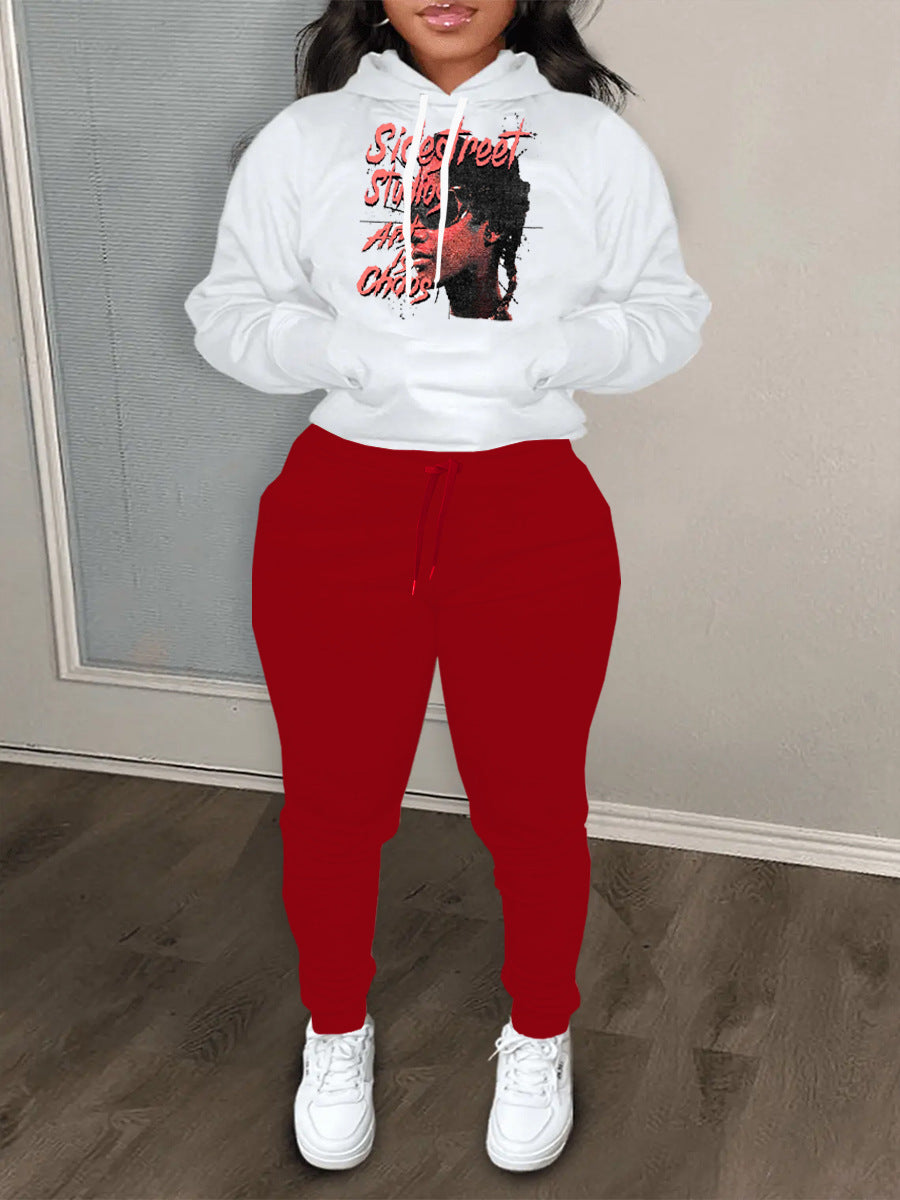 Men's hoodie and jogging pants set with a striking graphic element Chic and Style