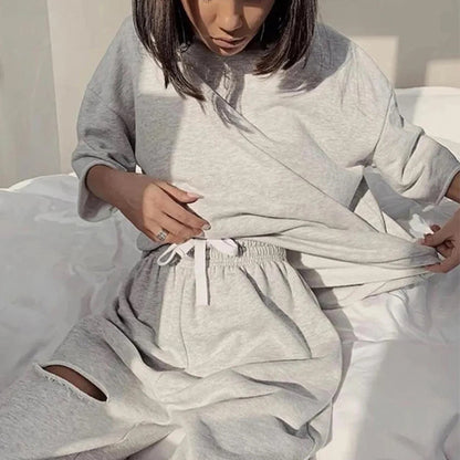 Casual set for women with oversized top and elastic pants Chic und Stil