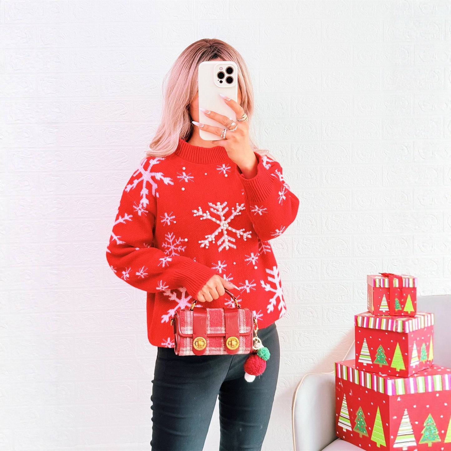Pull en laine pour femmes avec motif neigeux festif et col montant Chic und Stil