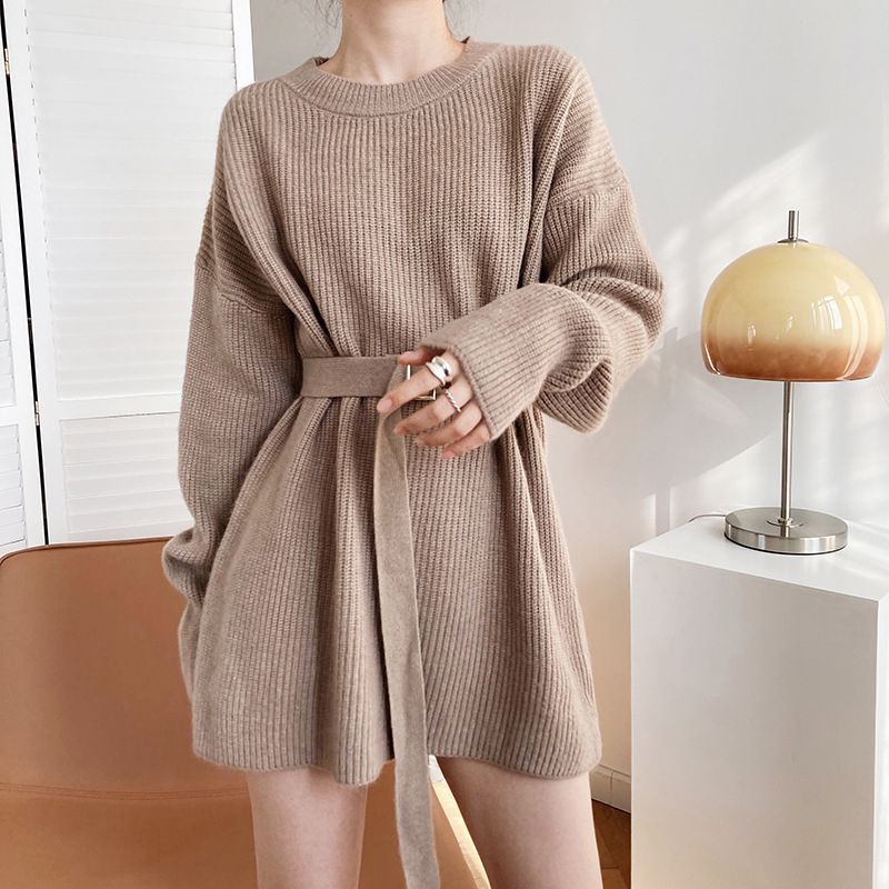 Pull en maille à la mode pour femmes avec ceinture Chic & Stil