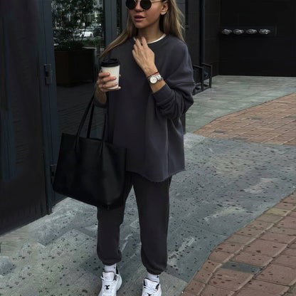 Chic Sweatshirt and Jogging Pants Set for Women