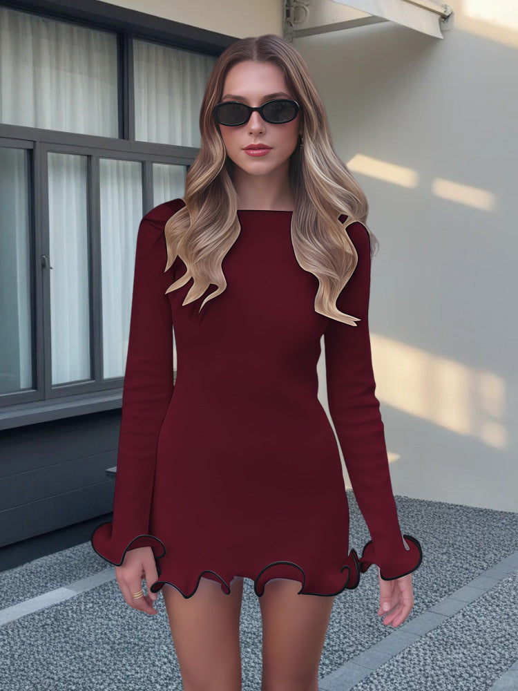Dames Élégante robe mini avec des manches volantes sculpturales et une coupe ajustée Chic und Stil