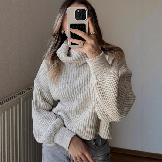 Pull en laine pour femmes avec col haut et manches volumineuses Chic und Stil