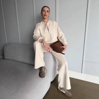 Oversized sport jacket for women with elastic sleeves and wide pants Chic und Stil