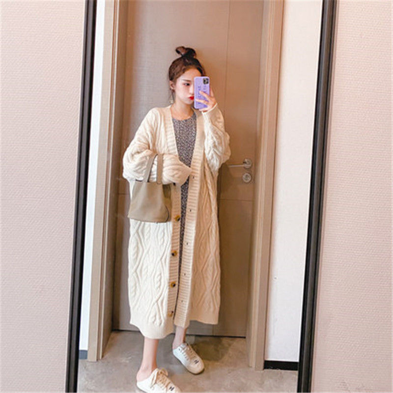 Dames gros tricot cardigan avec ornement de bouton XL et coupe oversized décontractée Chic und Stil